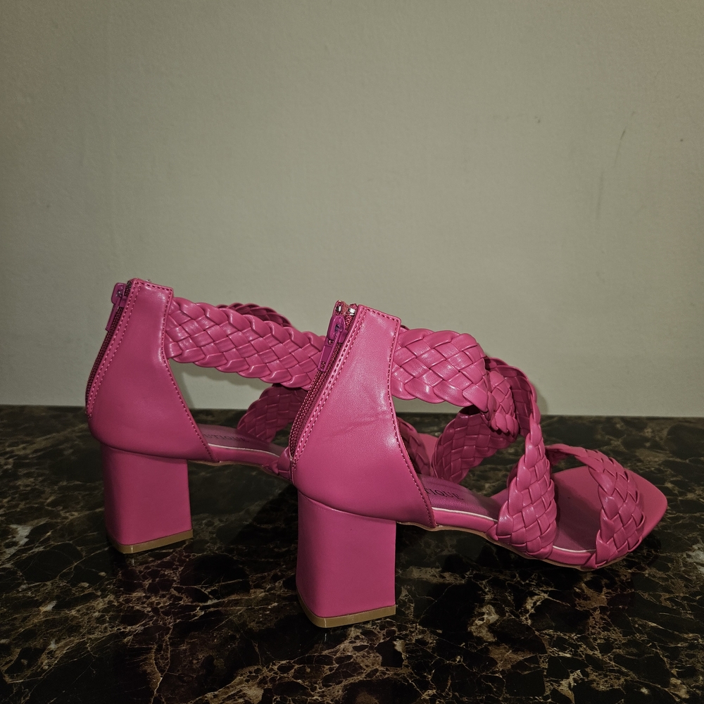 Made of Braid Hot Pink Strappy Sandals❤️- 9M - Picture 4 of 6